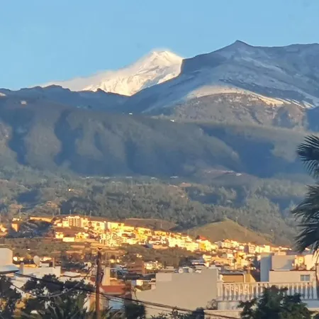 De Luxe South Tenerife Apartment